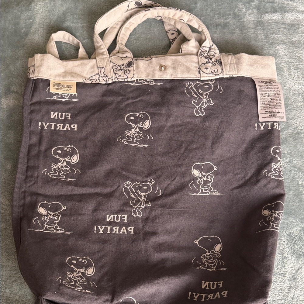 Snoopy 'Fun Party!' Canvas Tote Bag from Tokyo, Japan. - Picture 4 of 6